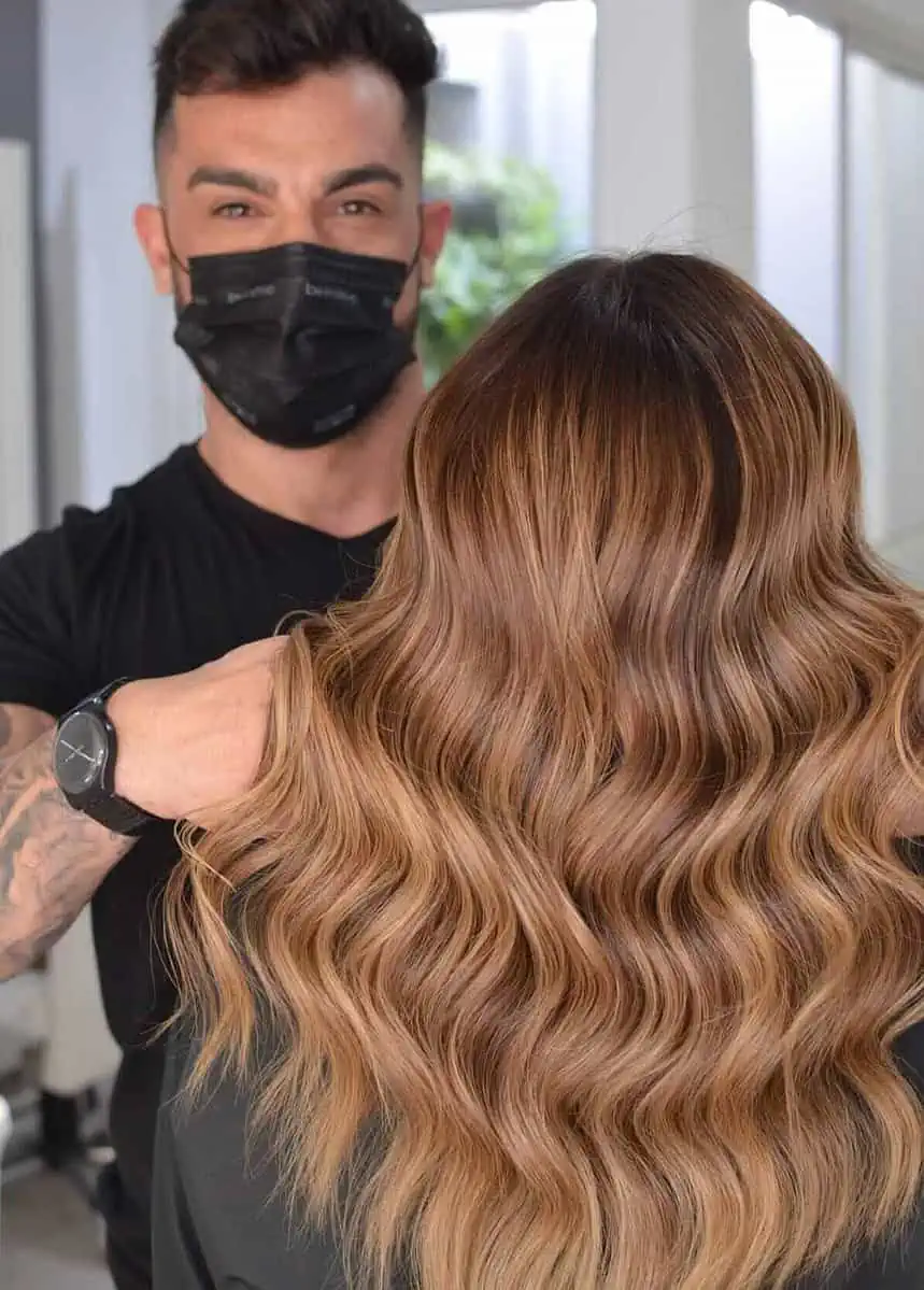 25 Best Haircut for Round Face