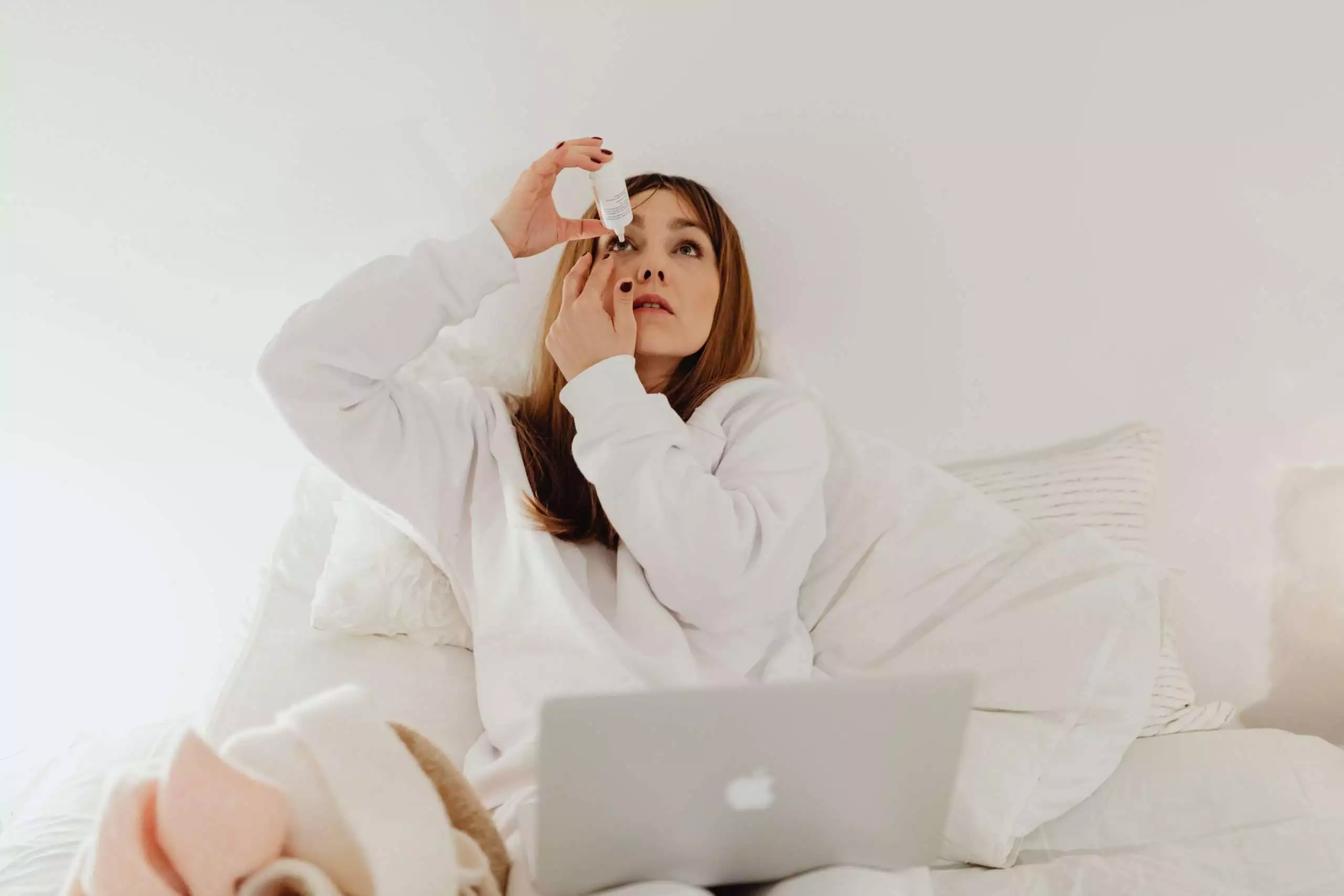 what does it mean when your left eye jumps
