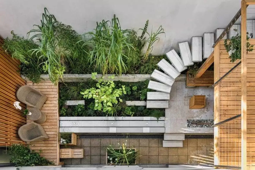 30 Innovative Small Space Garden Ideas 1 small space garden ideas