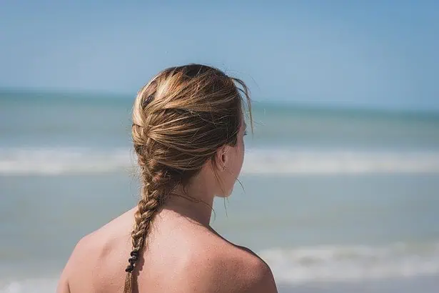 How to French Braid Your Own Hair: 7 Easy Steps 9