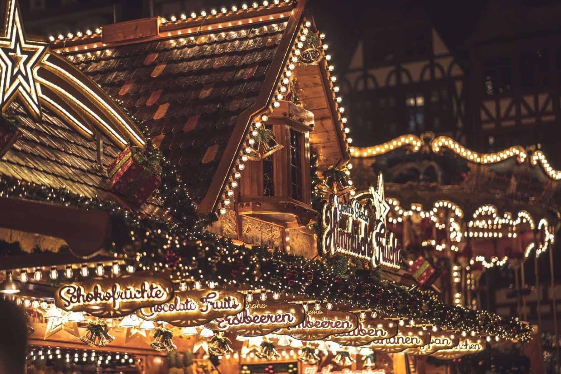 outdoor Christmas light ideas