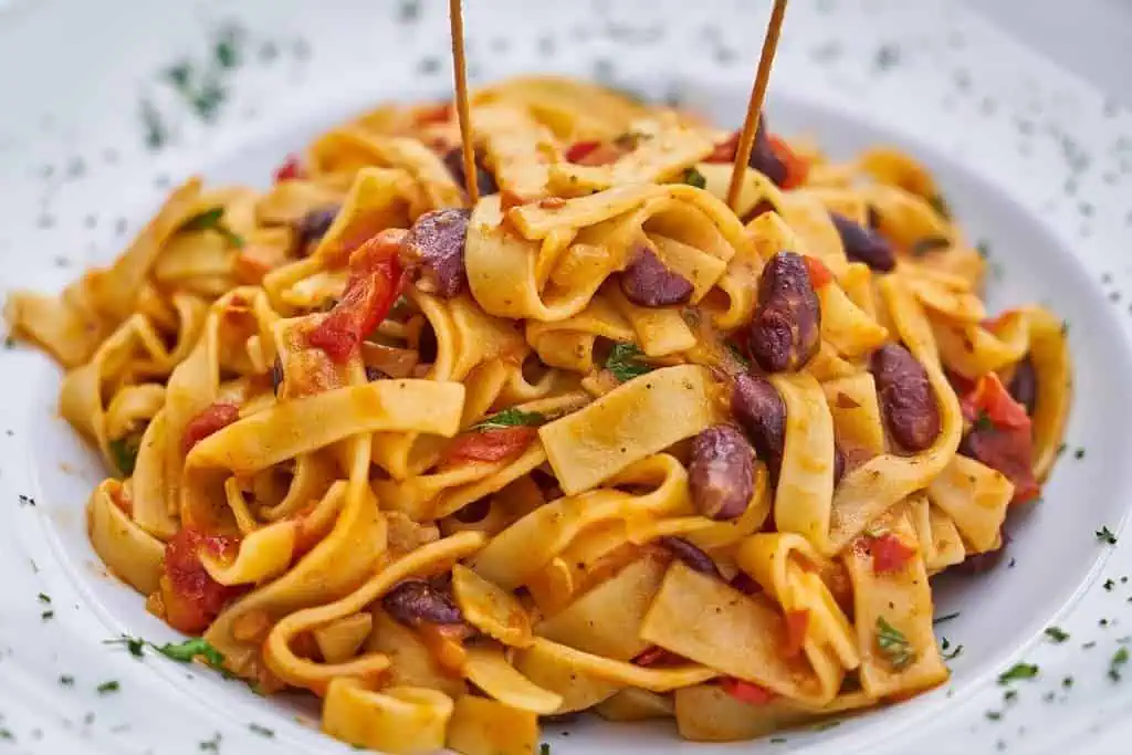 Italian Herbs and Cheese Bread: 4 Differences Between Italian and French Bread 4 pasta