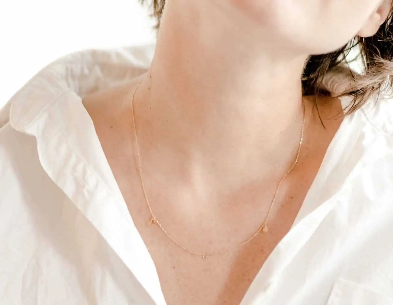 15 Ways How to Get Rid Of Neck Lines