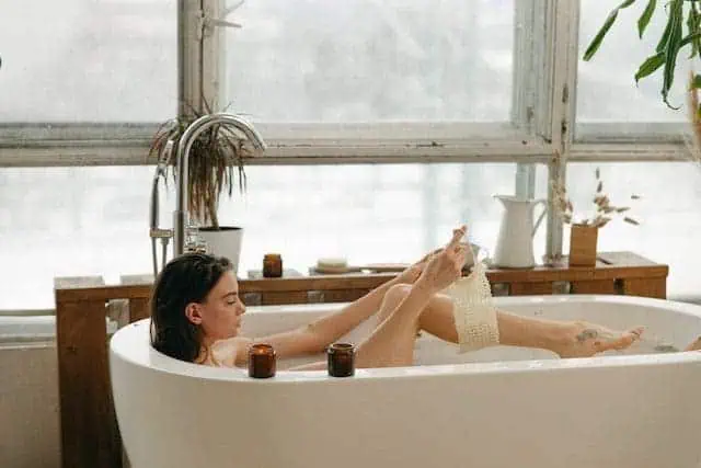 What is Shower Gel? Top 9 Benefits 7