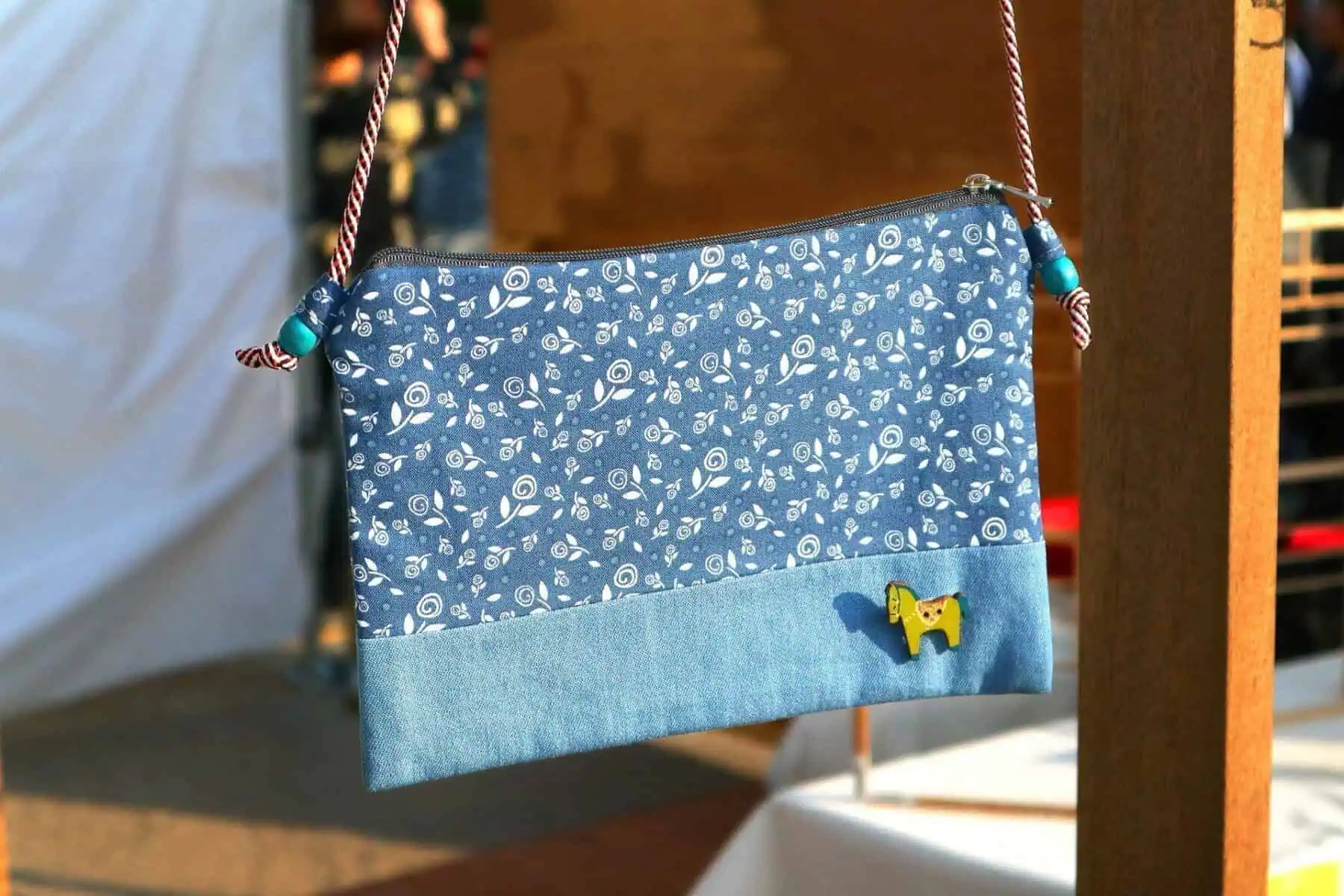 15 Cheerful Small Gifts For Friends That They Will Treasure 7 Handmade Bag
