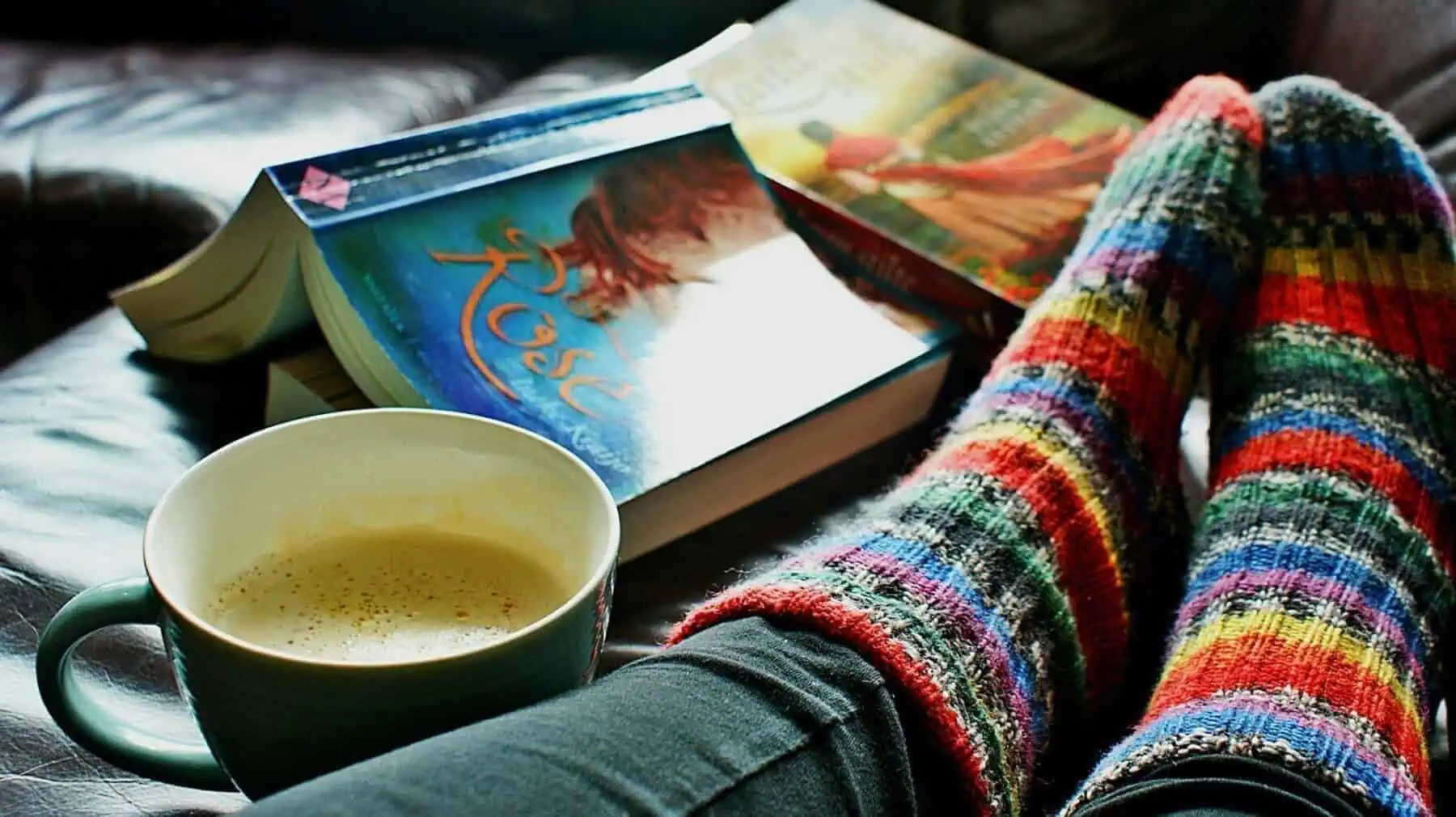 15 Cheerful Small Gifts For Friends That They Will Treasure 3 Socks