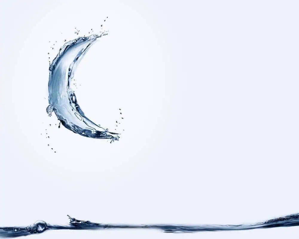 How To Make Moon Water - A Complete Guide With 7 Best Uses 3 moon water