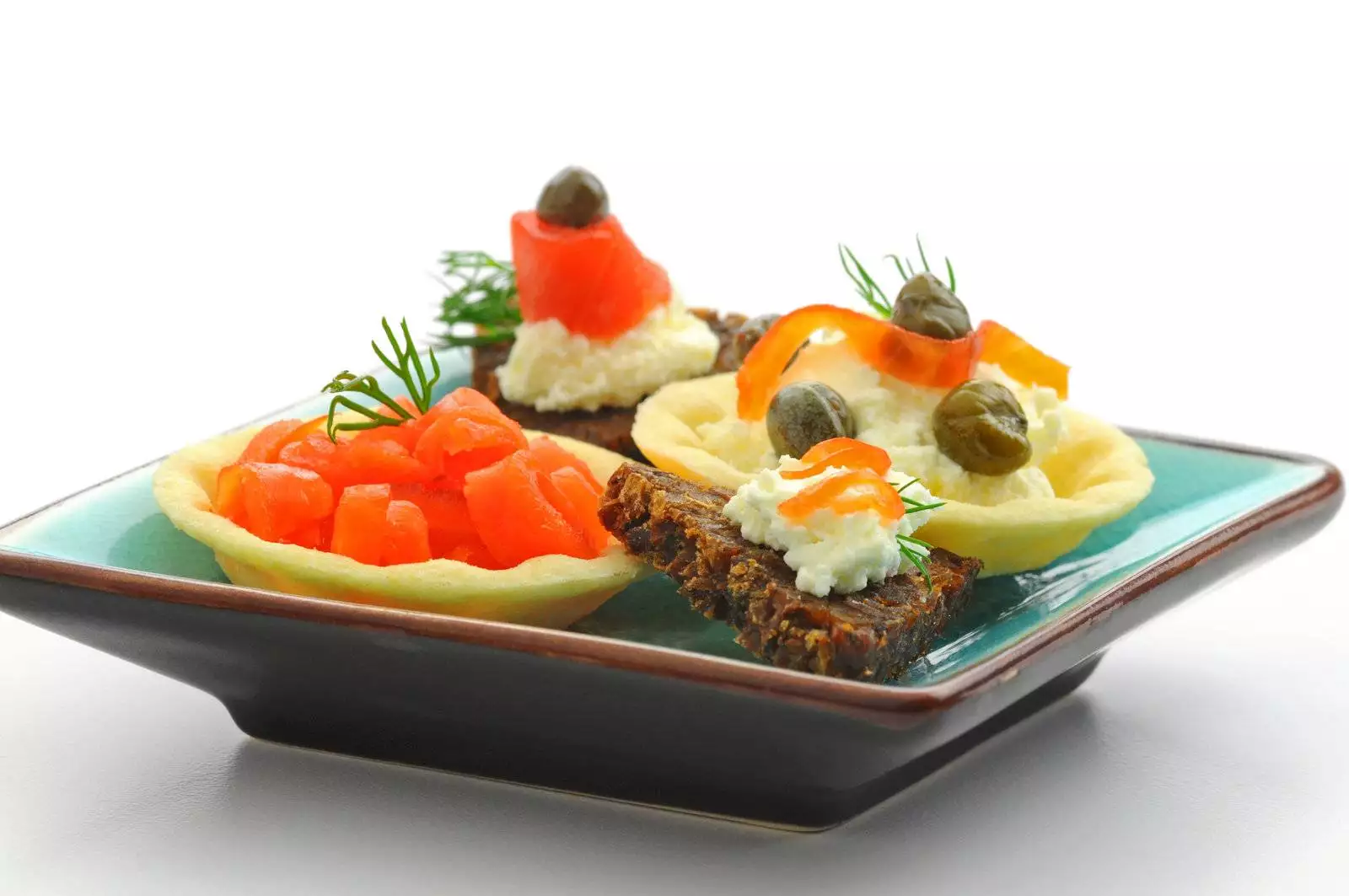 Is Smoked Salmon Healthy: 5 Best Health Benefits 4 Is Smoked Salmon Healthy: 5 Best Health Benefits 3