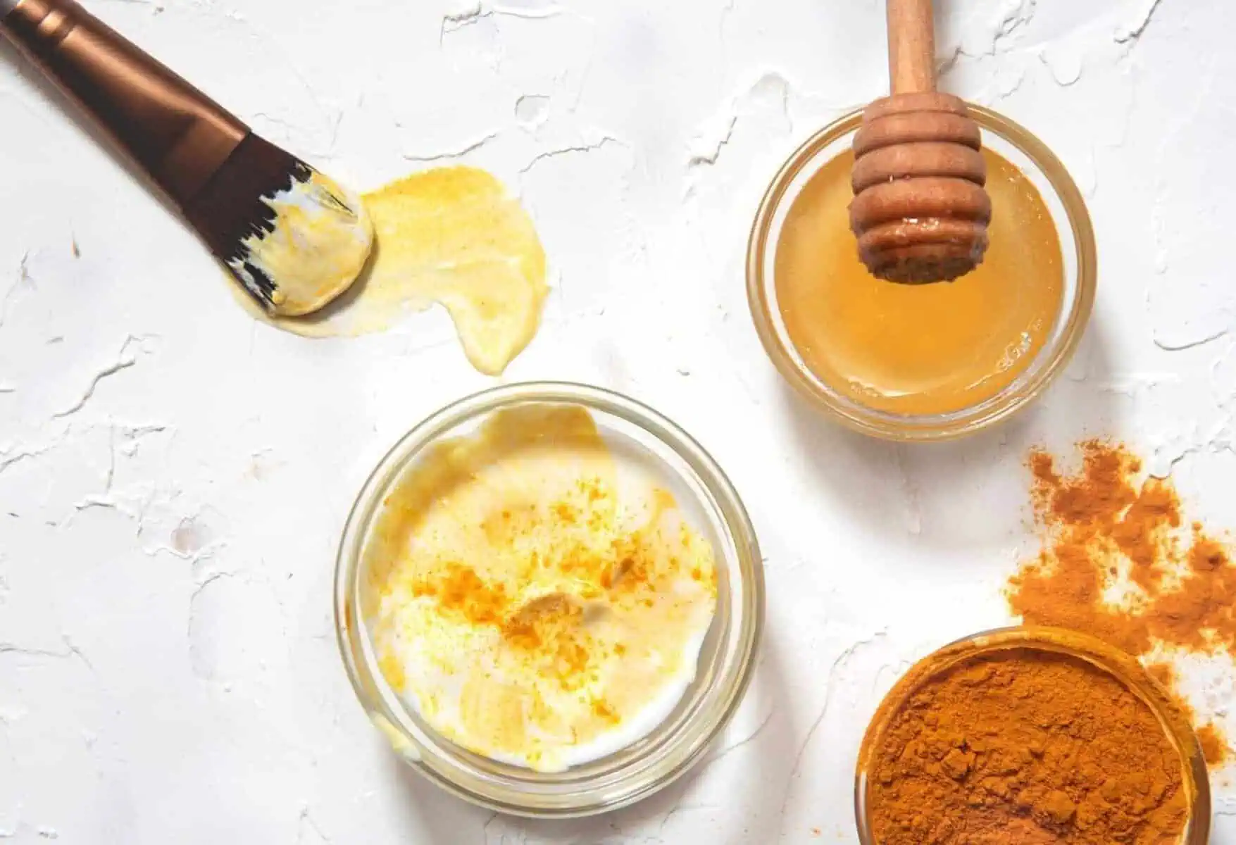 How to use turmeric on skin