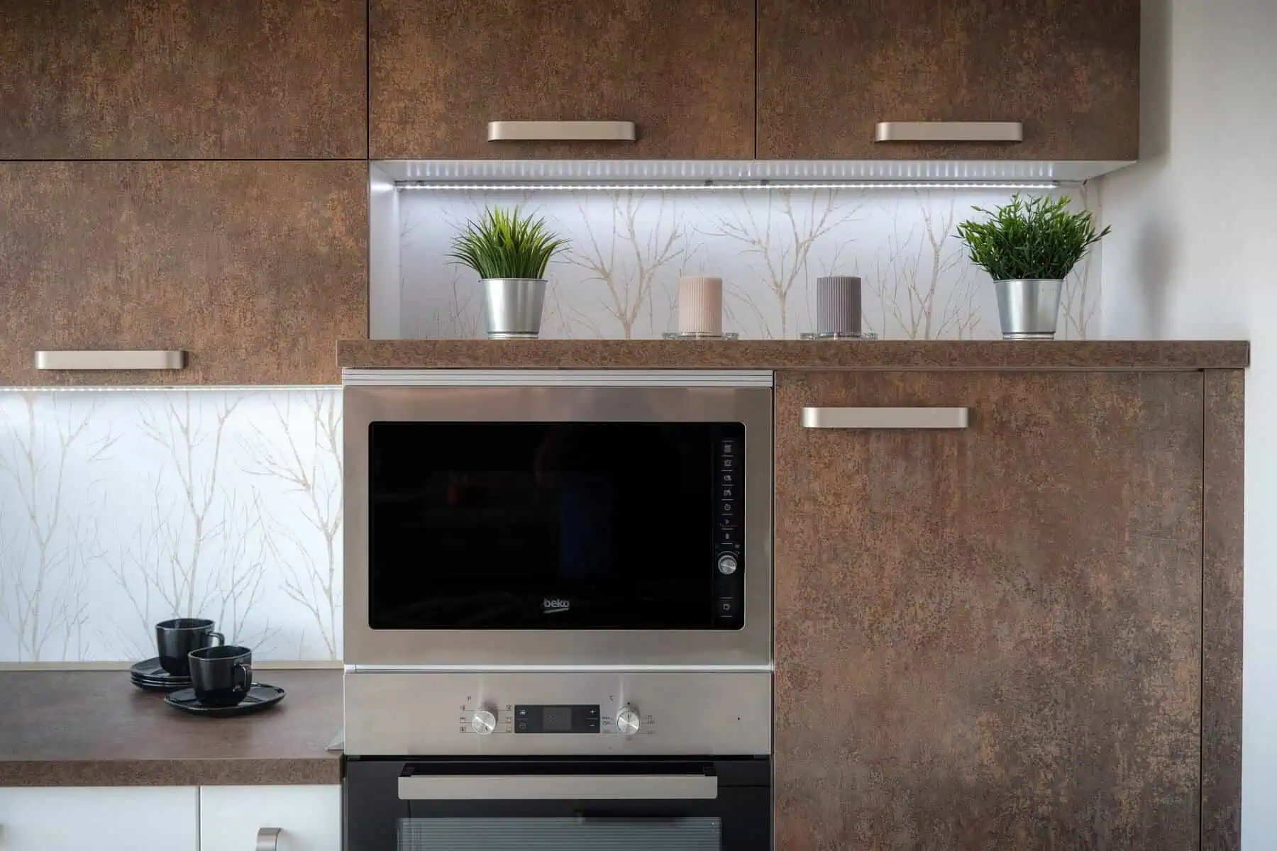 How to Organize Kitchen Cabinets: 4 Easy Steps 1