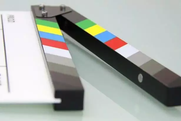 what does a movie producer do