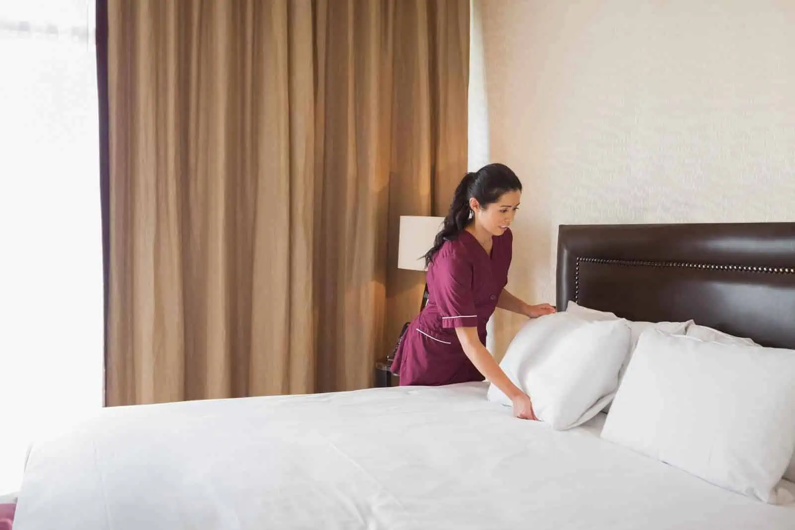 How to Clean a Mattress: 8 Cleaning Tips 3