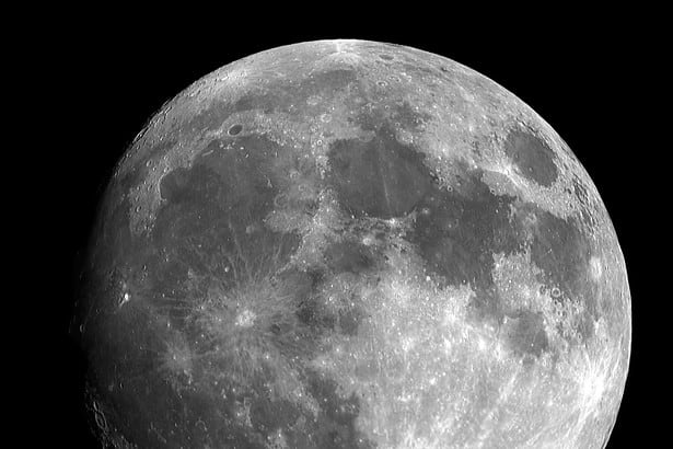 What would happen if the moon exploded