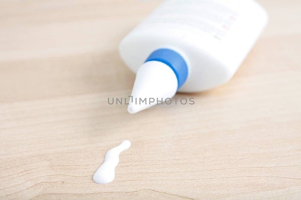 How to Remove Super Glue from Skin: 11 Amazing Ways!