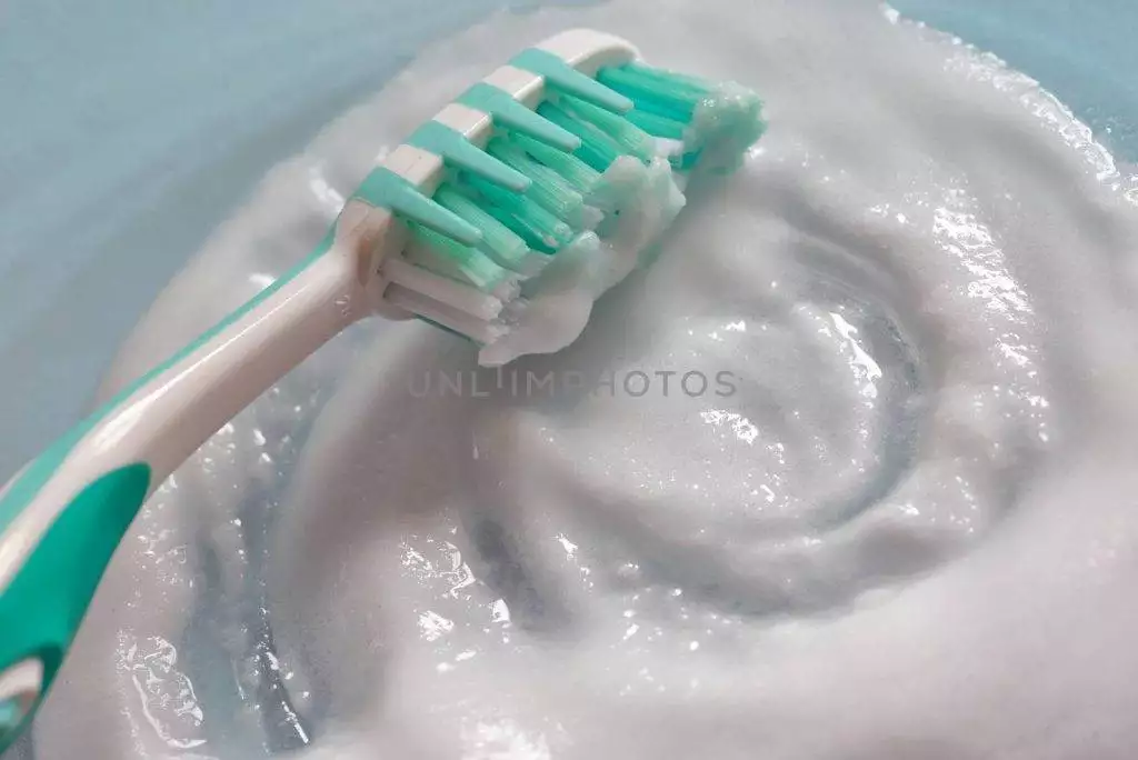 Baking Soda Teeth Whitening Hack | Excellent Facts About It ! 5 Baking Soda Teeth Whitening Hack | Excellent Facts About It !