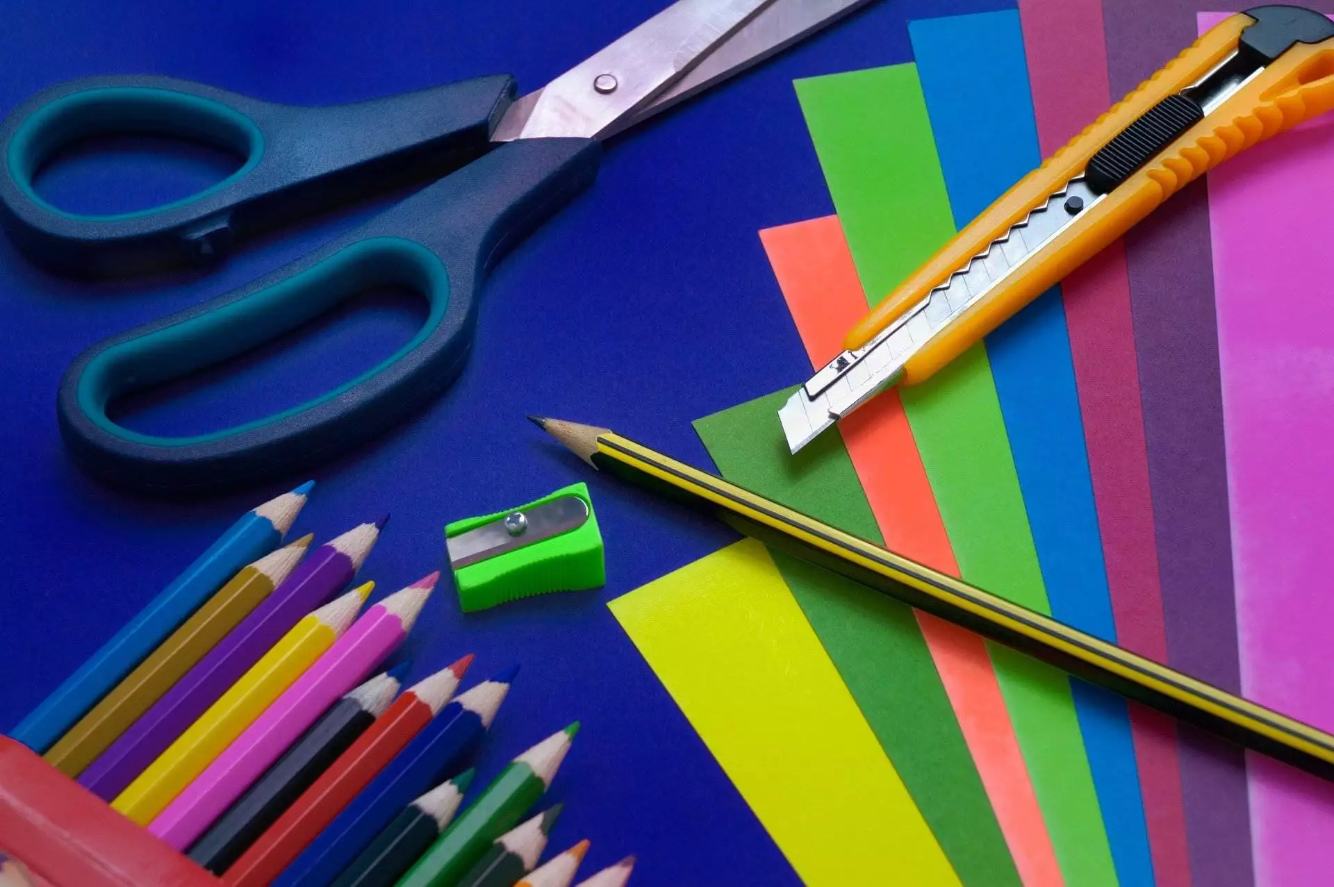 How to Make a Bow out of Ribbon in 5 Easy Steps 3 Sharp Scissors