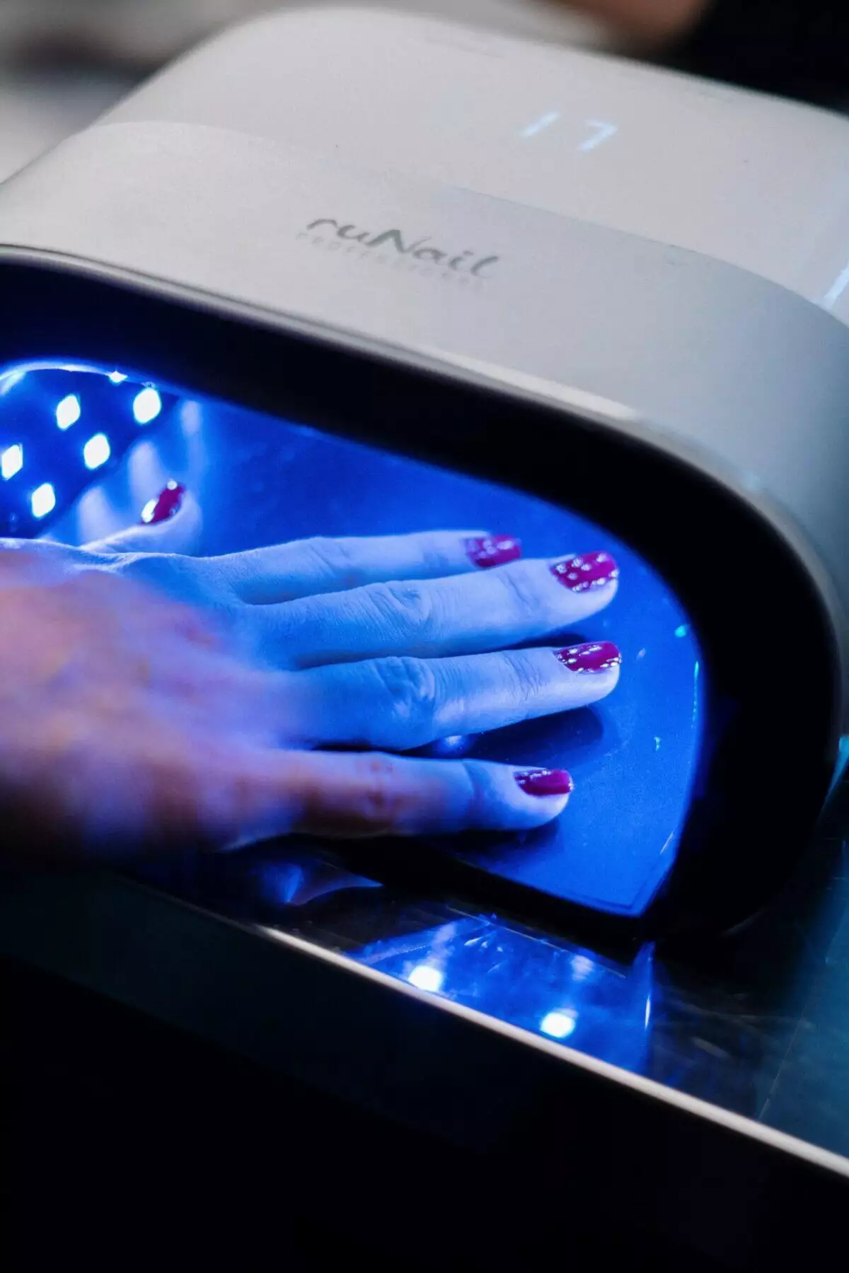How to do gel nails