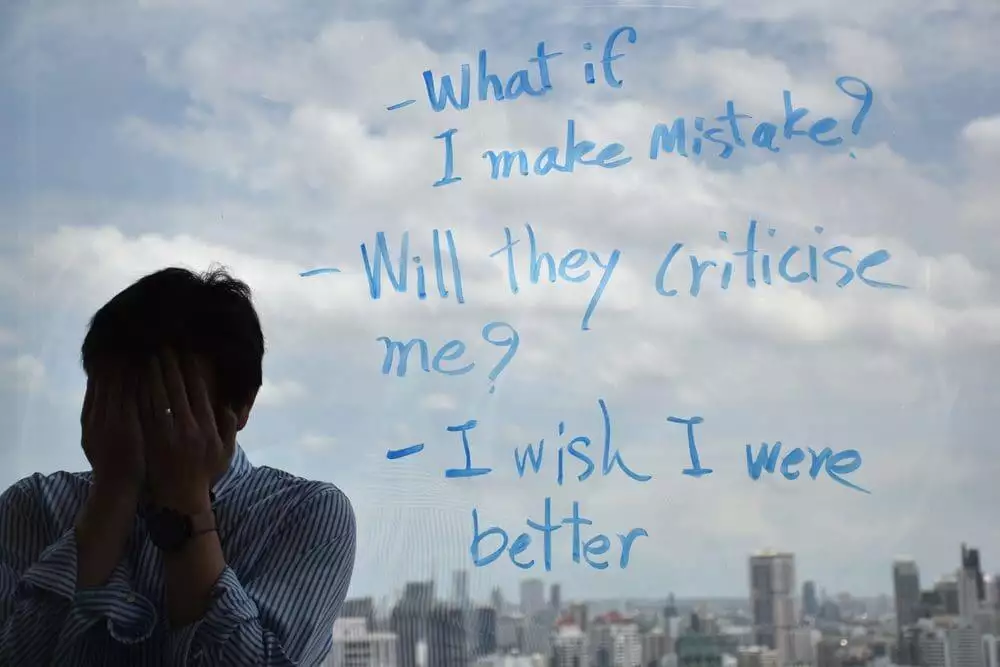 What are 10 Must Know Signs of Low Esteem in Men? 3 signs of low esteem in men