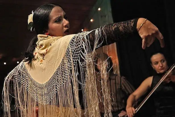 Candlelight Brings Flamenco Music and Dance in Houston!