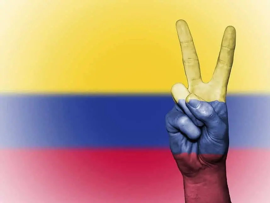 Party for Colombian Independence on NYC Cruise 1 Colombian Independence Day Party Cruise in NYC this July!