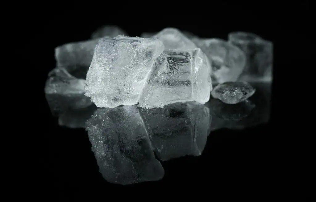 At What Temperature Does Water Freeze: Unknown Facts 5 Ice Cubes