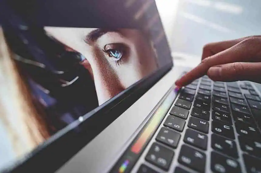 How AI Enhances Photography: Free Color Correction 1