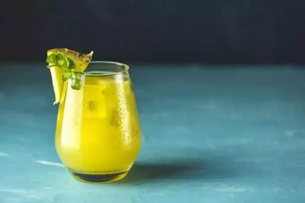 How to make pineapple margarita