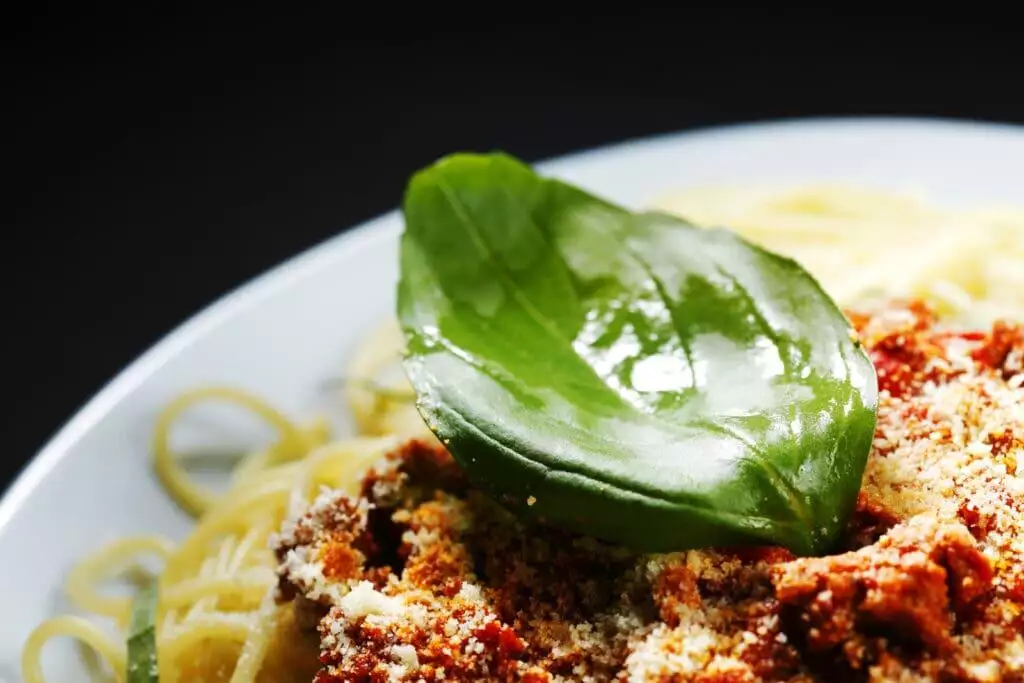 The Ultimate Spaghetti Companion: 12 Side Dishes to Elevate Your Meal 6 what to eat with spaghetti