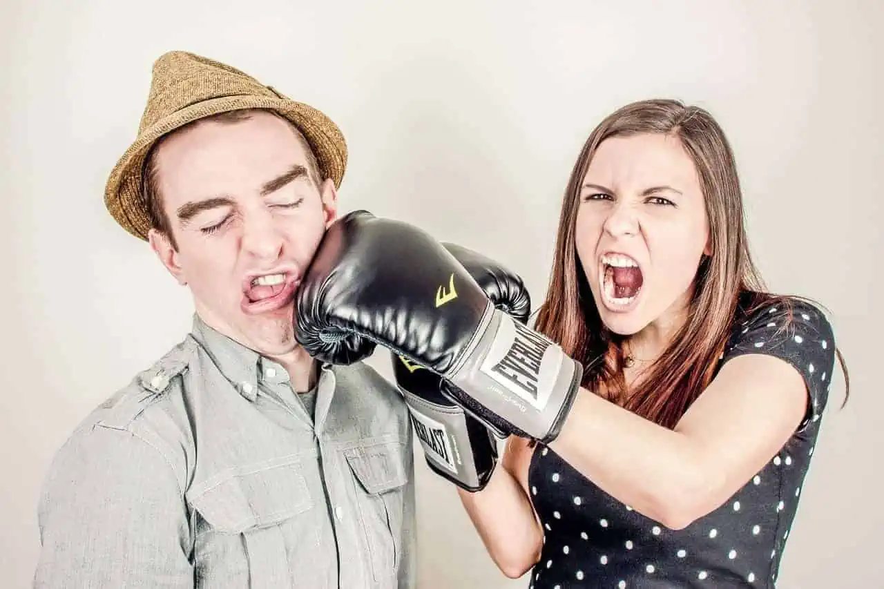 Navigating Relationship Challenges: 7 Crucial Steps to Consider 2 What to do if my girlfriend hits me