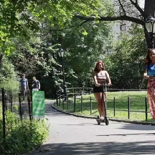 Discover NYC's Stunning Central Park on a Scooter Tour! 2 Discover NYC's Stunning Central Park on a Scooter Tour!