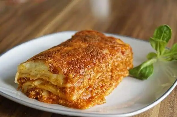 What to Eat with Lasagna? 10 Amazing Combinations With Recipes 2