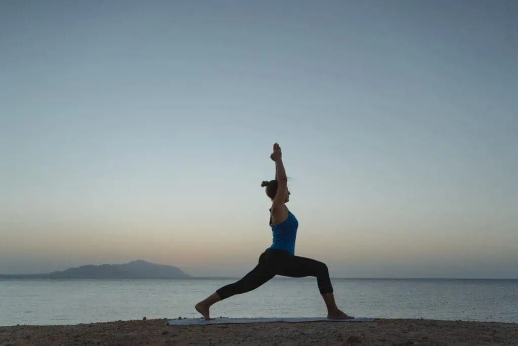 How to do the lunge pose in yoga