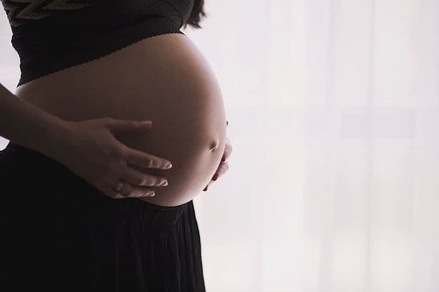 What to Eat Before Labor to Avoid Pooping?