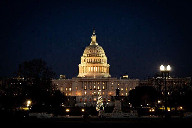 Explore Washington DC at Dusk with a Guided Bus Tour!