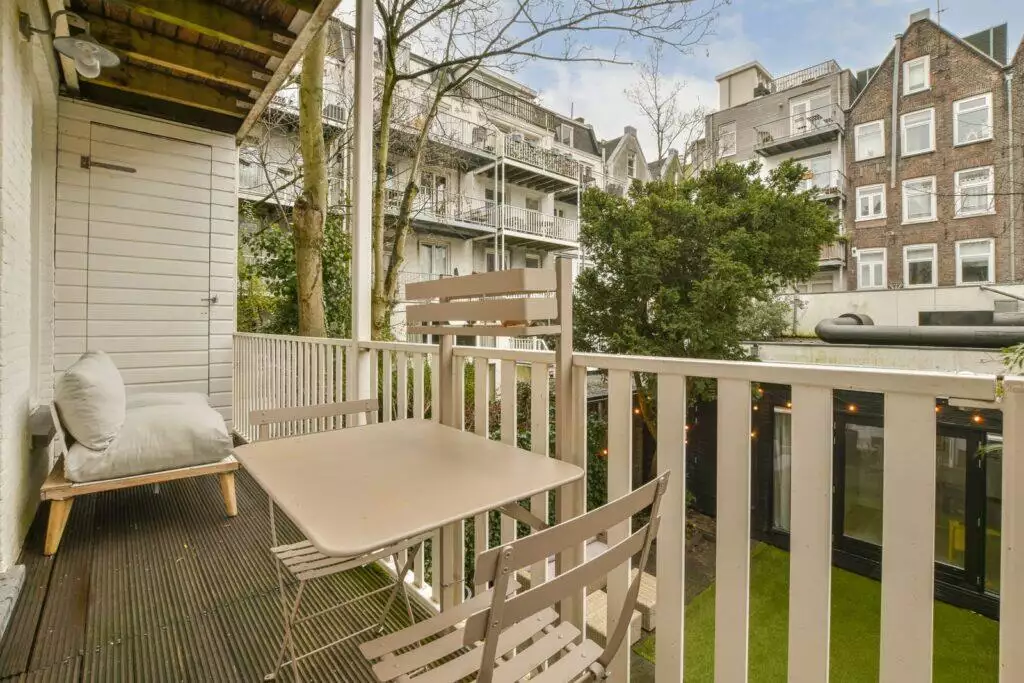 how to build a deck gate