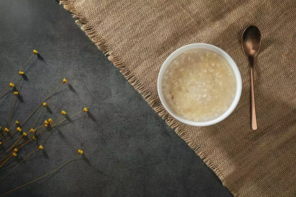 Embarking on a Fresh Start: Delectable Choices to Enhance Your New Year's Day Celebration 10 Porridge