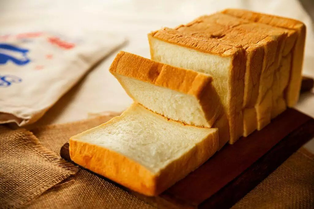 Embarking on a Fresh Start: Delectable Choices to Enhance Your New Year's Day Celebration 9 Bread