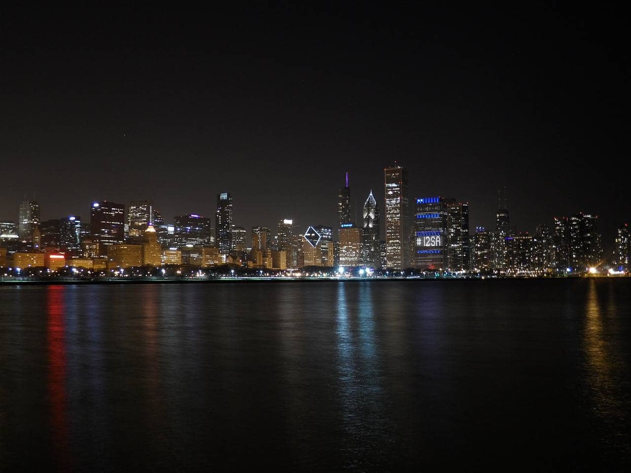 what is the tallest building in Chicago.