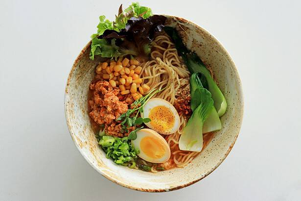 What to serve with a bowl of ramen?