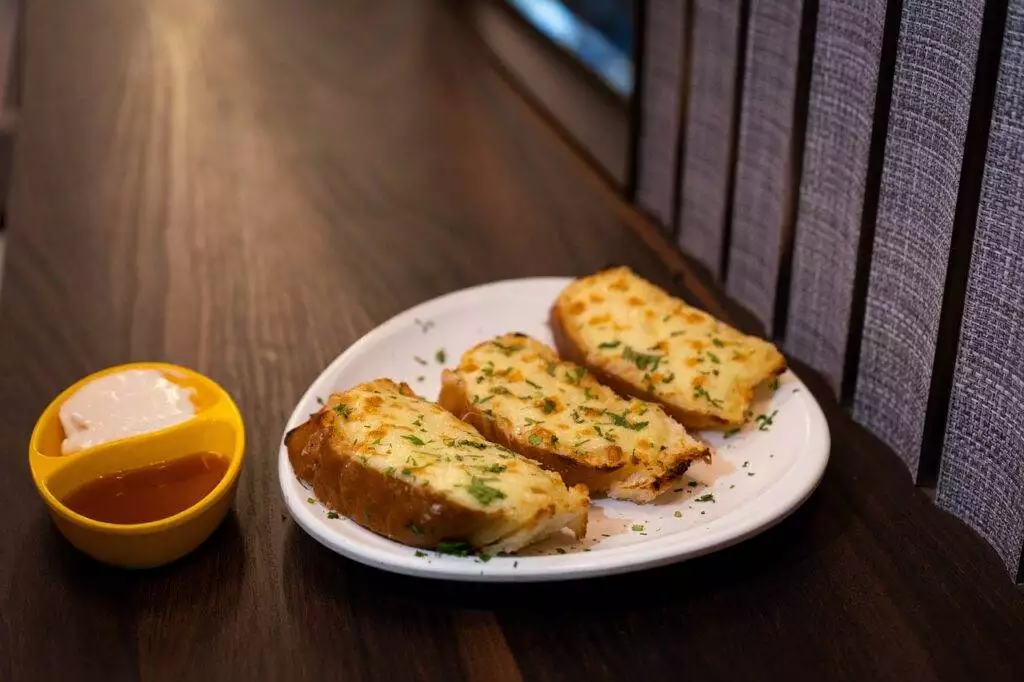 What Can You Eat With Oysters? Tasty Combinations to Savour 14 What to eat with Oysters