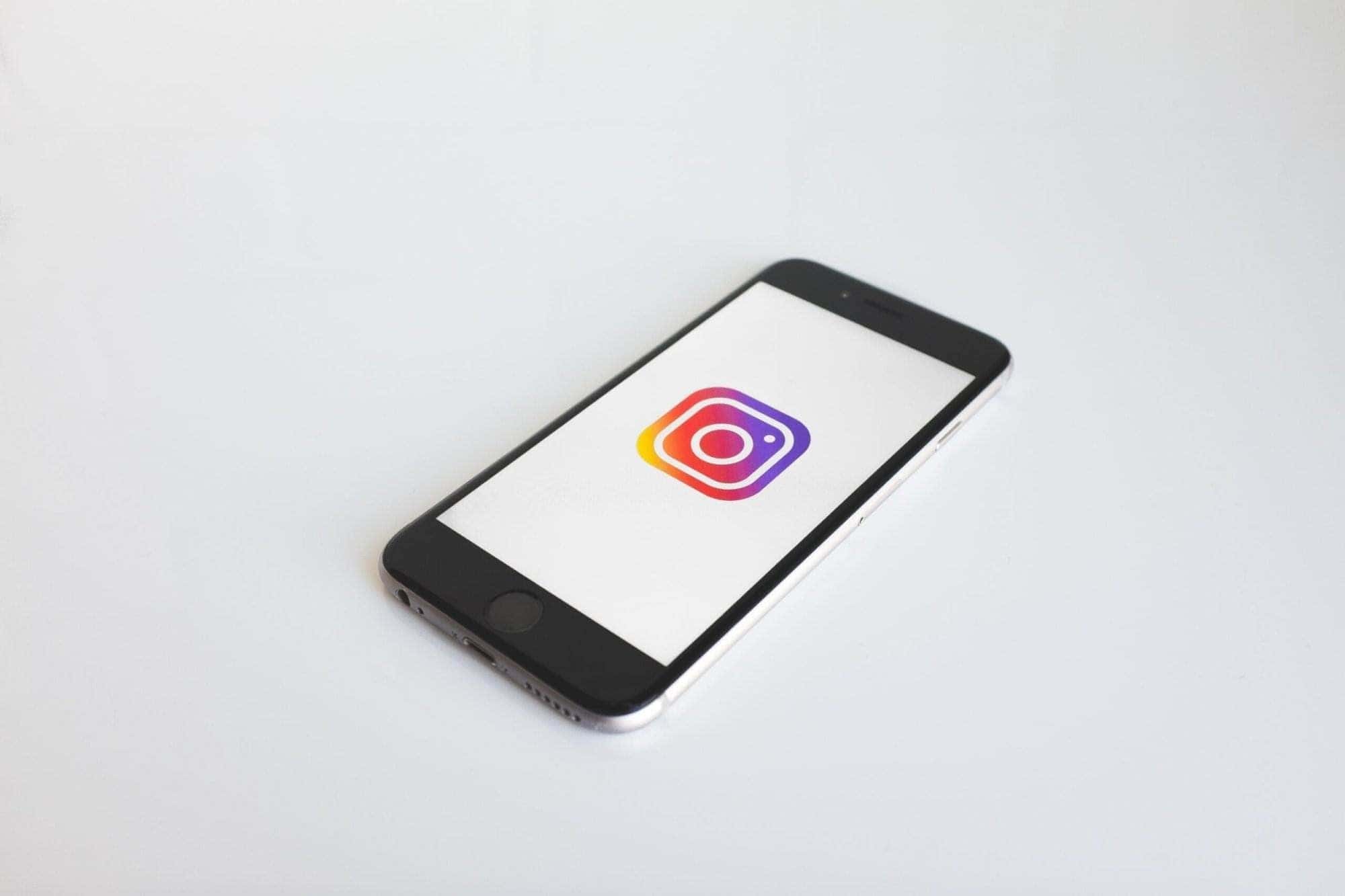 how to know if someone deactivated their instagram account