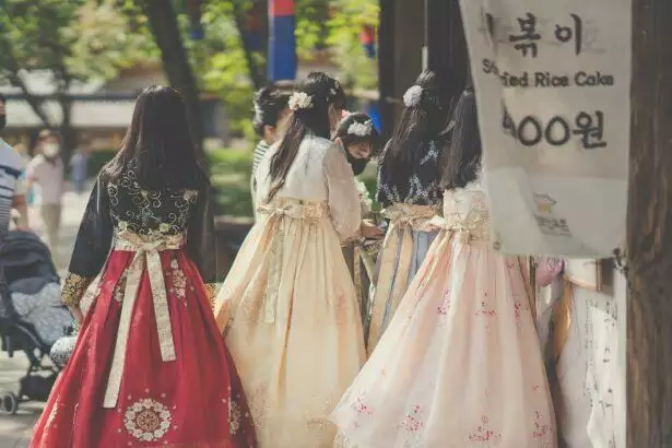 Women in traditional dress