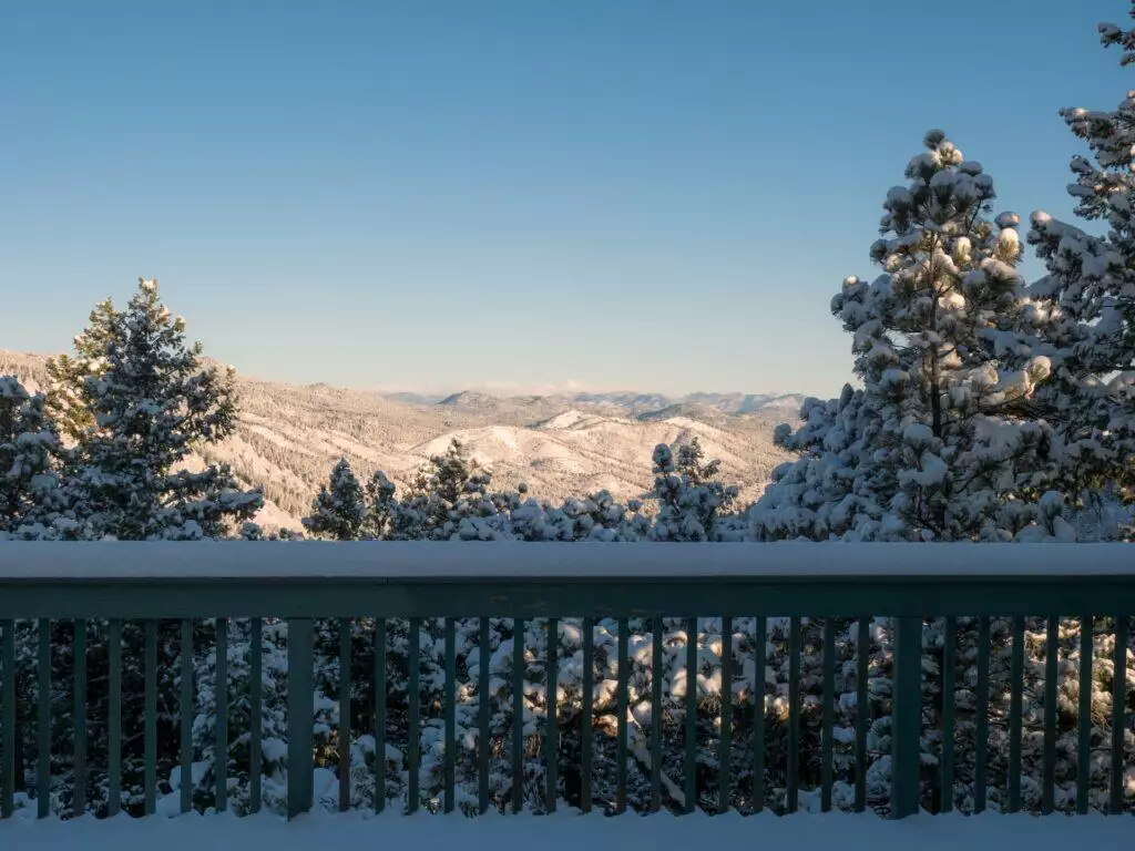 how to build a deck gate