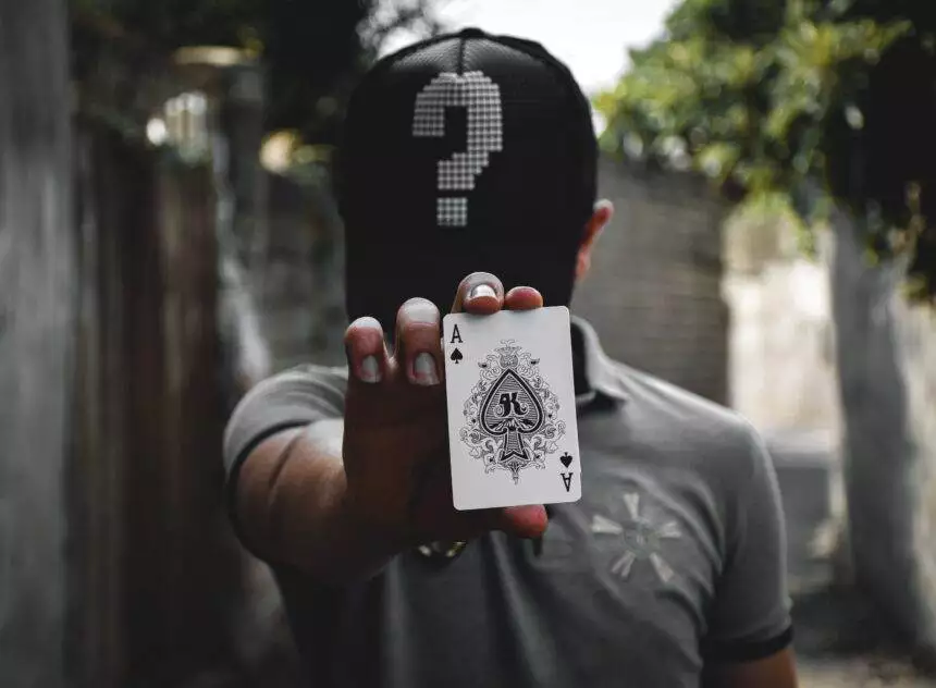 A Unique Comedy Magic Walking Tour Awaits in Philadelphia!