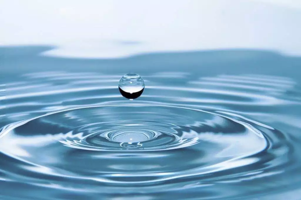 can you use water as coolant?