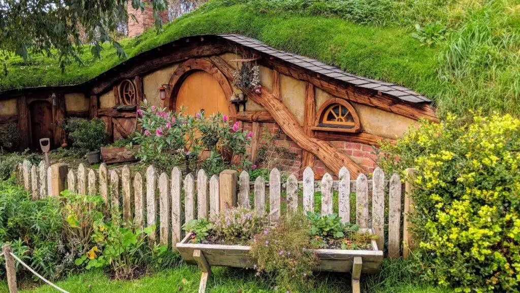 Modern hobbit house