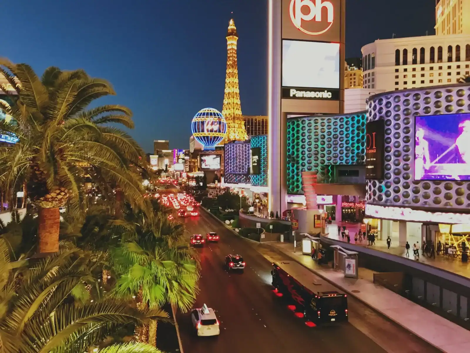 The Entertaining Adults-Only Night Tour of Las Vegas!