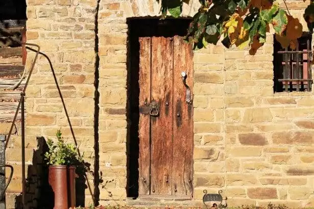 How to build murphy door
