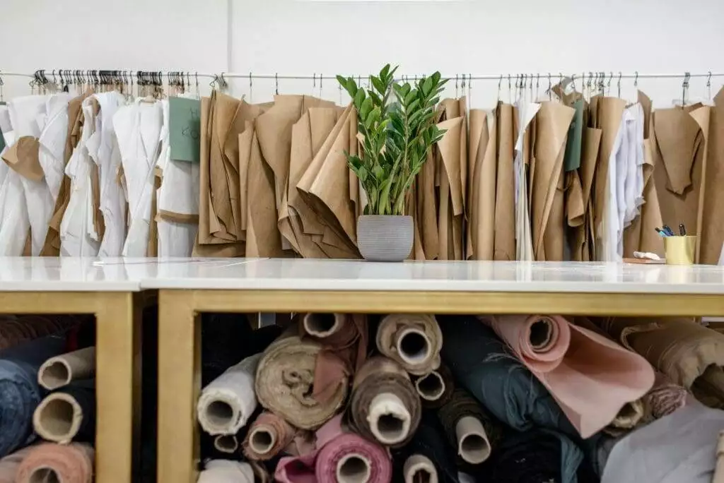 cheap fashion store