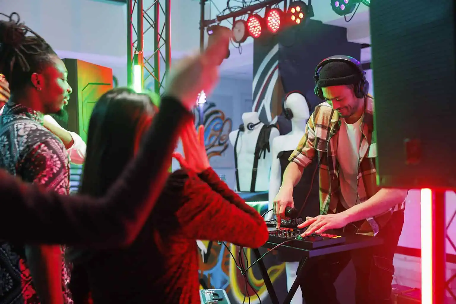 Friday and Saturday Night Live Music Event
